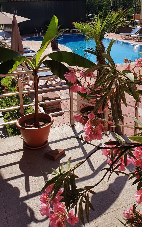 Апартамент Cacao Residence Pantai Sunny Bagian luar foto