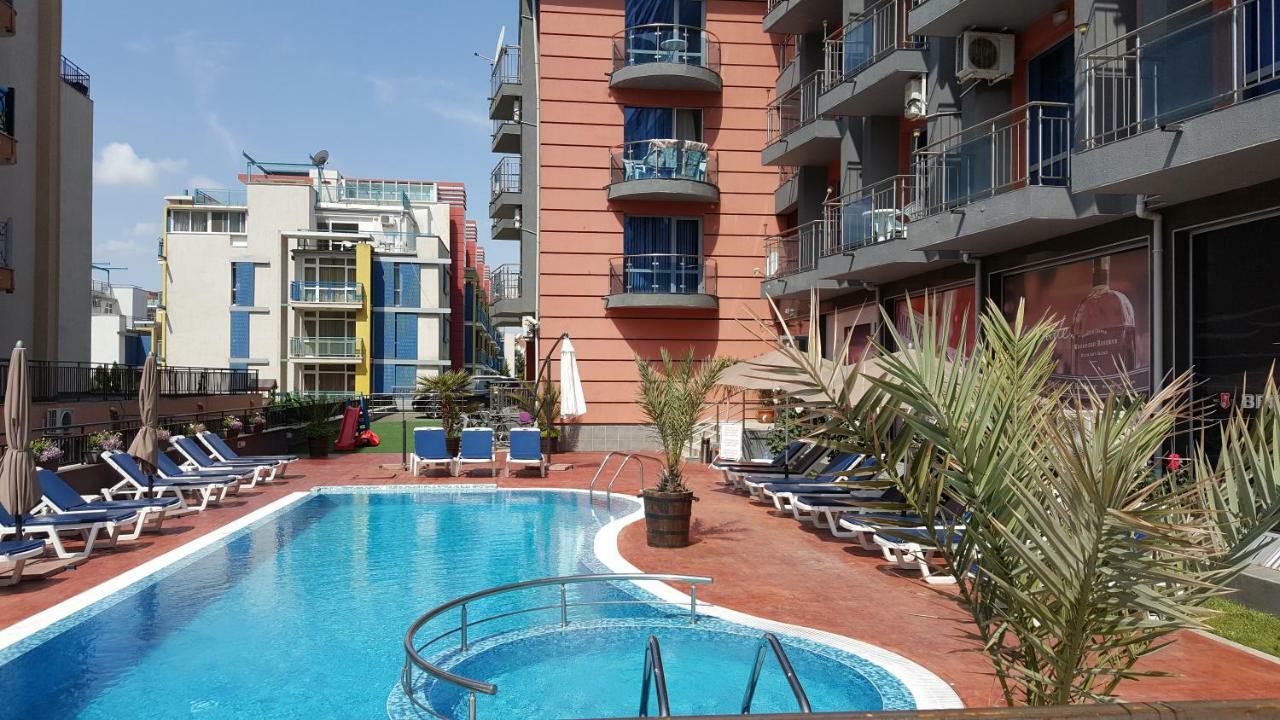 Апартамент Cacao Residence Pantai Sunny Bagian luar foto