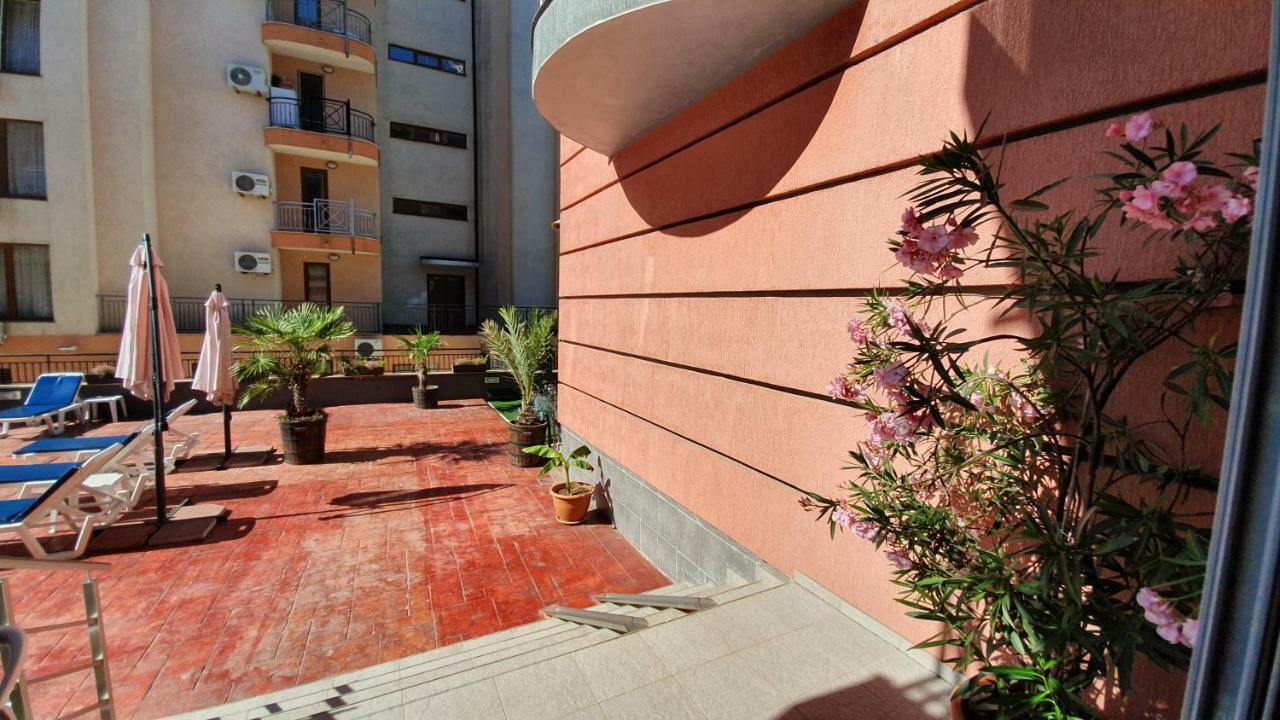 Апартамент Cacao Residence Pantai Sunny Bagian luar foto